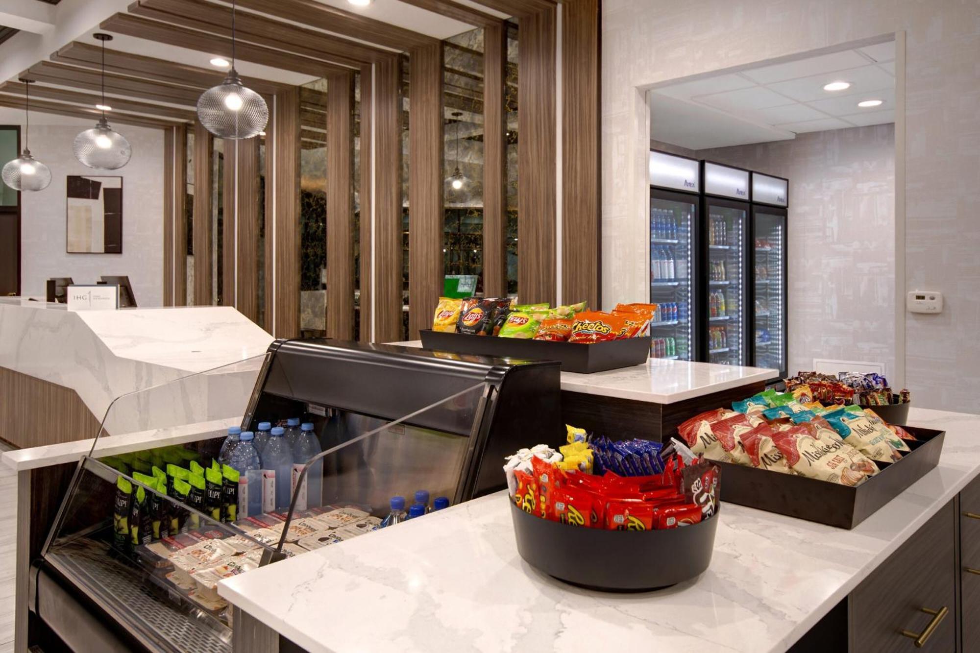 Hotel Crowne Plaza Auburn Hills By Ihg Exterior foto